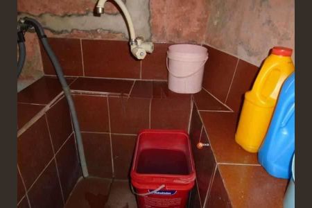 Casa à venda com 180m², 3 quartos e sem vaga