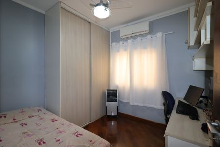 Casa à venda com 247m², 3 quartos e 5 vagasQuarto 2