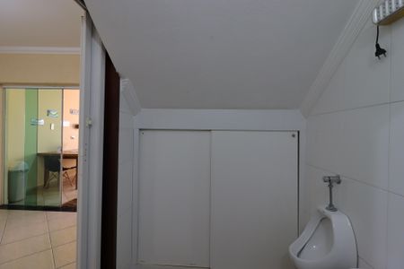 Casa à venda com 247m², 3 quartos e 5 vagasLavabo 2