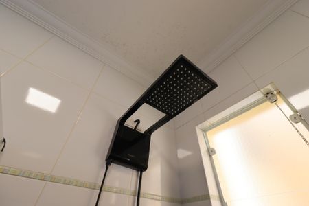 Casa à venda com 247m², 3 quartos e 5 vagasBanheiro Social - Chuveiro