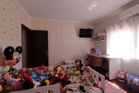 Casa à venda com 247m², 3 quartos e 5 vagasQuarto 1