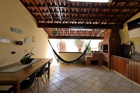 Casa à venda com 247m², 3 quartos e 5 vagasÁrea Gourmet