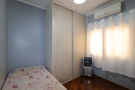 Casa à venda com 247m², 3 quartos e 5 vagasQuarto 2