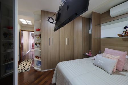 Casa à venda com 247m², 3 quartos e 5 vagasSuíte