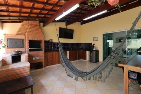 Casa à venda com 247m², 3 quartos e 5 vagasÁrea Gourmet