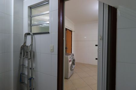 Casa à venda com 247m², 3 quartos e 5 vagasLavabo 2