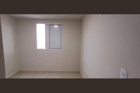 Suíte de apartamento para alugar com 2 quartos, 58m² em Portal do Vale, Uberlândia