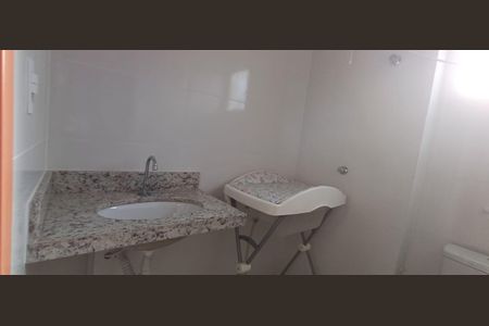 Apartamento para alugar com 58m², 2 quartos e 1 vaga Apartamento para alugar com 58m², 2 quartos e 1 vagaBanheiro da Suíte