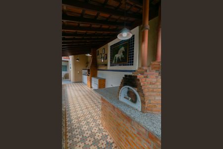 Casa para alugar com 350m², 4 quartos e 4 vagas Casa para alugar com 350m², 4 quartos e 4 vagasÁrea Externa