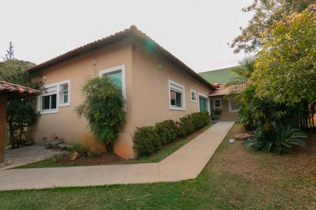 Casa para alugar com 350m², 4 quartos e 4 vagas Casa para alugar com 350m², 4 quartos e 4 vagasÁrea Externa