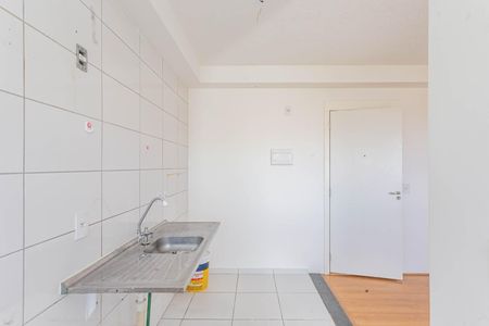 Cozinha de apartamento à venda com 2 quartos, 40m² em Jardim Santa Emilia, São Paulo