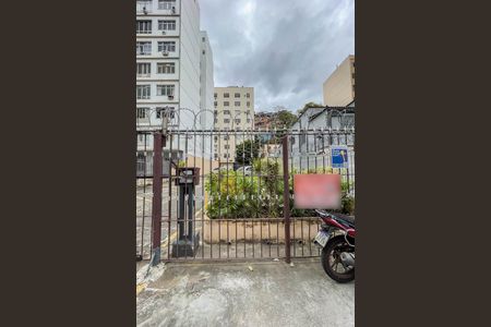 Apartamento à venda com 75m², 2 quartos e 1 vagaPlaquinha