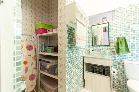 Apartamento à venda com 75m², 2 quartos e 1 vagaBanheiro Suíte