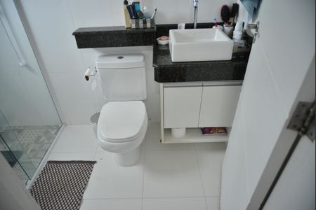 Casa à venda com 240m², 3 quartos e 5 vagasBanheiro Social