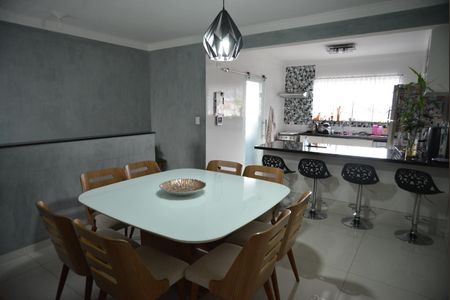 Casa à venda com 240m², 3 quartos e 5 vagasCopa