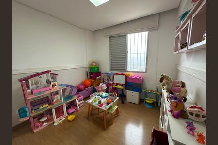 Apartamento à venda com 117m², 4 quartos e 3 vagas Apartamento à venda com 117m², 4 quartos e 3 vagasQuarto 3