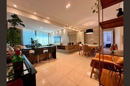 Sala de apartamento à venda com 4 quartos, 117m² em Padre Eustáquio, Belo Horizonte