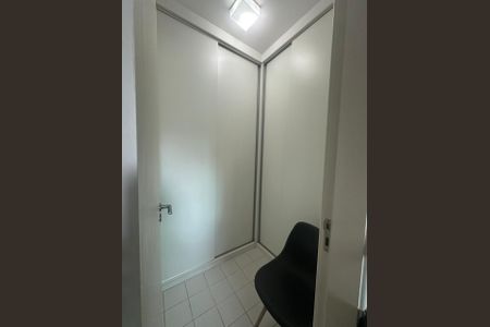 Apartamento à venda com 117m², 4 quartos e 3 vagas Apartamento à venda com 117m², 4 quartos e 3 vagasCloset