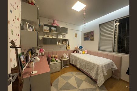 Apartamento à venda com 117m², 4 quartos e 3 vagas Apartamento à venda com 117m², 4 quartos e 3 vagasQuarto 2
