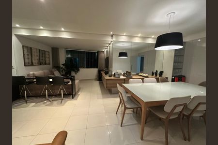 Sala de apartamento à venda com 4 quartos, 117m² em Padre Eustáquio, Belo Horizonte