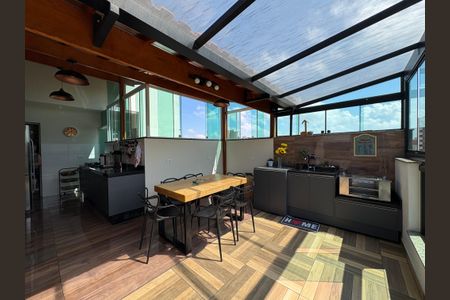 Apartamento à venda com 65m², 2 quartos e 1 vaga Apartamento à venda com 65m², 2 quartos e 1 vagaCobertura