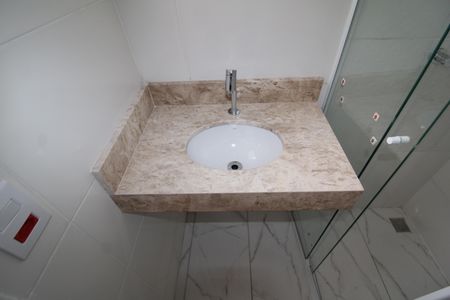 Casa à venda com 120m², 3 quartos e 2 vagasBanheiro da Suíte