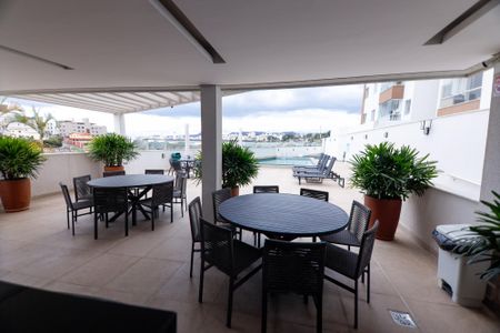 Apartamento à venda com 144m², 3 quartos e 3 vagas Apartamento à venda com 144m², 3 quartos e 3 vagasÁrea comum