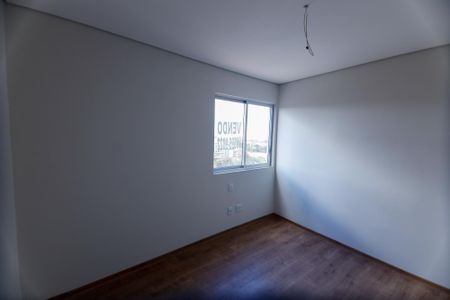 Apartamento à venda com 144m², 3 quartos e 3 vagas Apartamento à venda com 144m², 3 quartos e 3 vagasSuíte