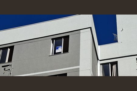 Apartamento à venda com 43m², 2 quartos e 1 vaga Apartamento à venda com 43m², 2 quartos e 1 vagaPlaca