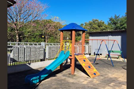 Apartamento à venda com 43m², 2 quartos e 1 vaga Apartamento à venda com 43m², 2 quartos e 1 vagaÁrea Comum - Playground