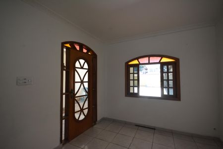 Casa para alugar com 280m², 4 quartos e 5 vagasSala