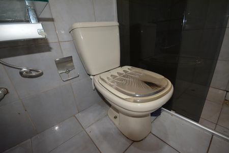 Casa para alugar com 280m², 4 quartos e 5 vagasBanheiro da Suite