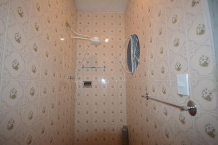 Casa para alugar com 280m², 4 quartos e 5 vagasBanheiro Social