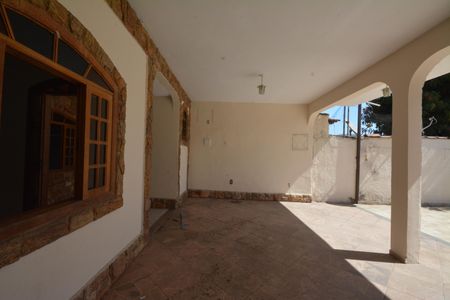 Casa para alugar com 280m², 4 quartos e 5 vagasGaragem