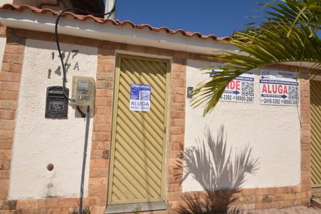 Casa para alugar com 280m², 4 quartos e 5 vagasFachada