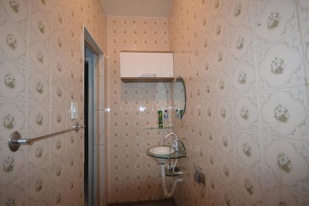 Casa para alugar com 280m², 4 quartos e 5 vagasBanheiro Social