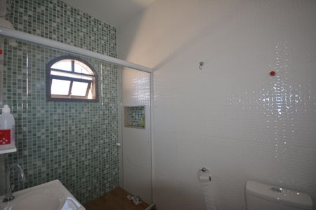 Casa para alugar com 280m², 4 quartos e 5 vagasBanheiro da Suite 4