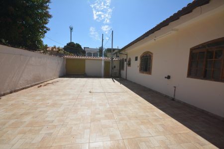 Casa para alugar com 280m², 4 quartos e 5 vagasGaragem