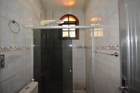 Casa para alugar com 280m², 4 quartos e 5 vagasBanheiro da Suite