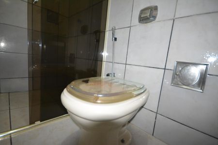 Casa para alugar com 280m², 4 quartos e 5 vagasBanheiro Social