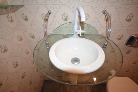 Casa para alugar com 280m², 4 quartos e 5 vagasBanheiro Social