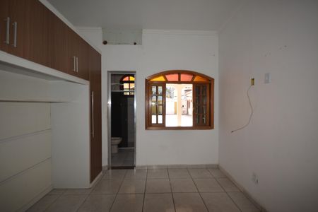 Casa para alugar com 280m², 4 quartos e 5 vagasQuarto 1 Suite