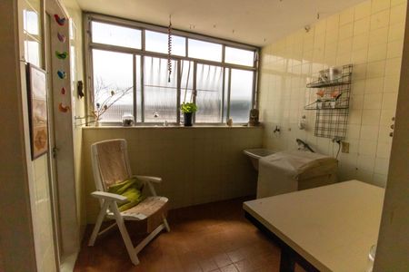 Apartamento à venda com 96m², 2 quartos e 1 vaga Apartamento à venda com 96m², 2 quartos e 1 vagaÁrea de Serviço