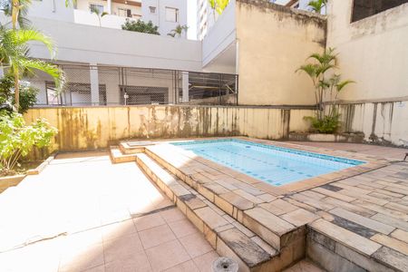 Apartamento à venda com 60m², 2 quartos e 1 vagaÁrea comum - Piscina