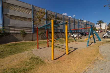 Apartamento para alugar com 55m², 2 quartos e 1 vagaÁrea comum - Playground