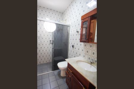 Casa à venda com 181m², 2 quartos e 2 vagasEdícula - Banheiro