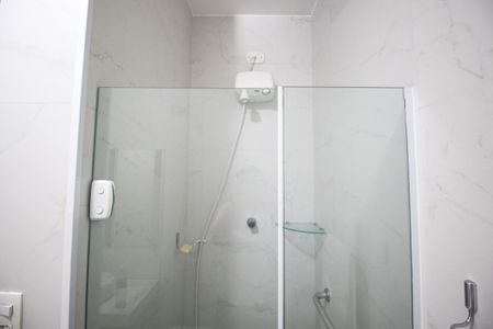 Casa à venda com 181m², 2 quartos e 2 vagasBanheiro do Quarto 2