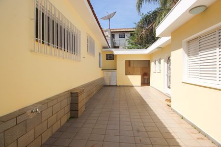 Casa à venda com 181m², 2 quartos e 2 vagasQuintal