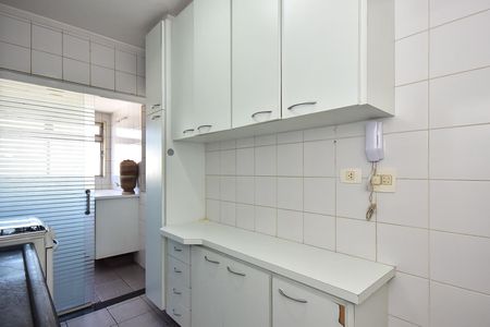 Apartamento à venda com 64m², 2 quartos e 1 vagaCozinha