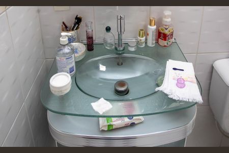 Casa à venda com 320m², 4 quartos e 3 vagasBanheiro Social